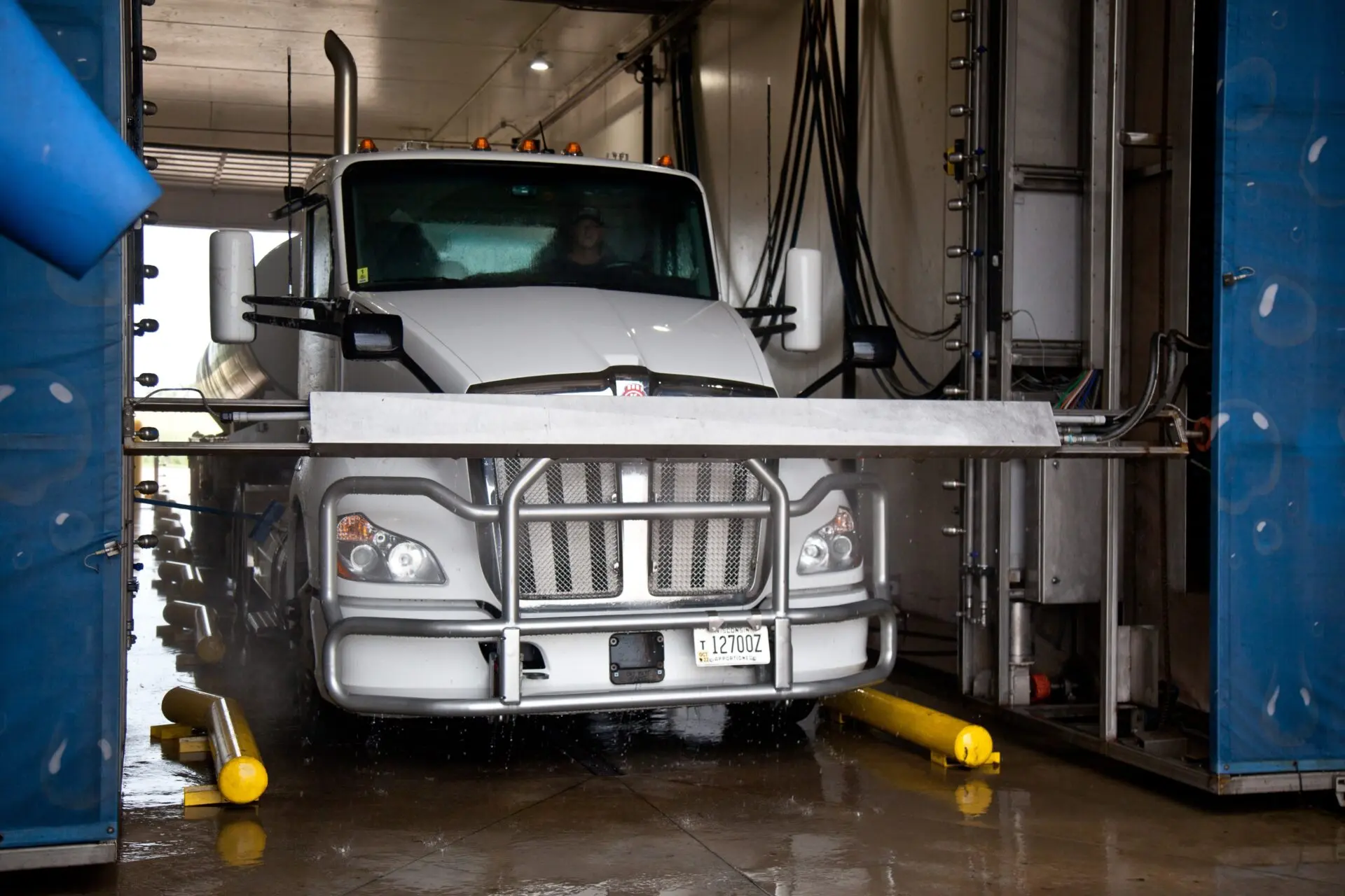 Truck Wash system, touchless gantry